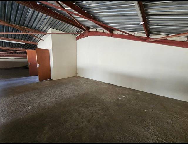 M² BUILDING FOR SALE IN VAALPARK